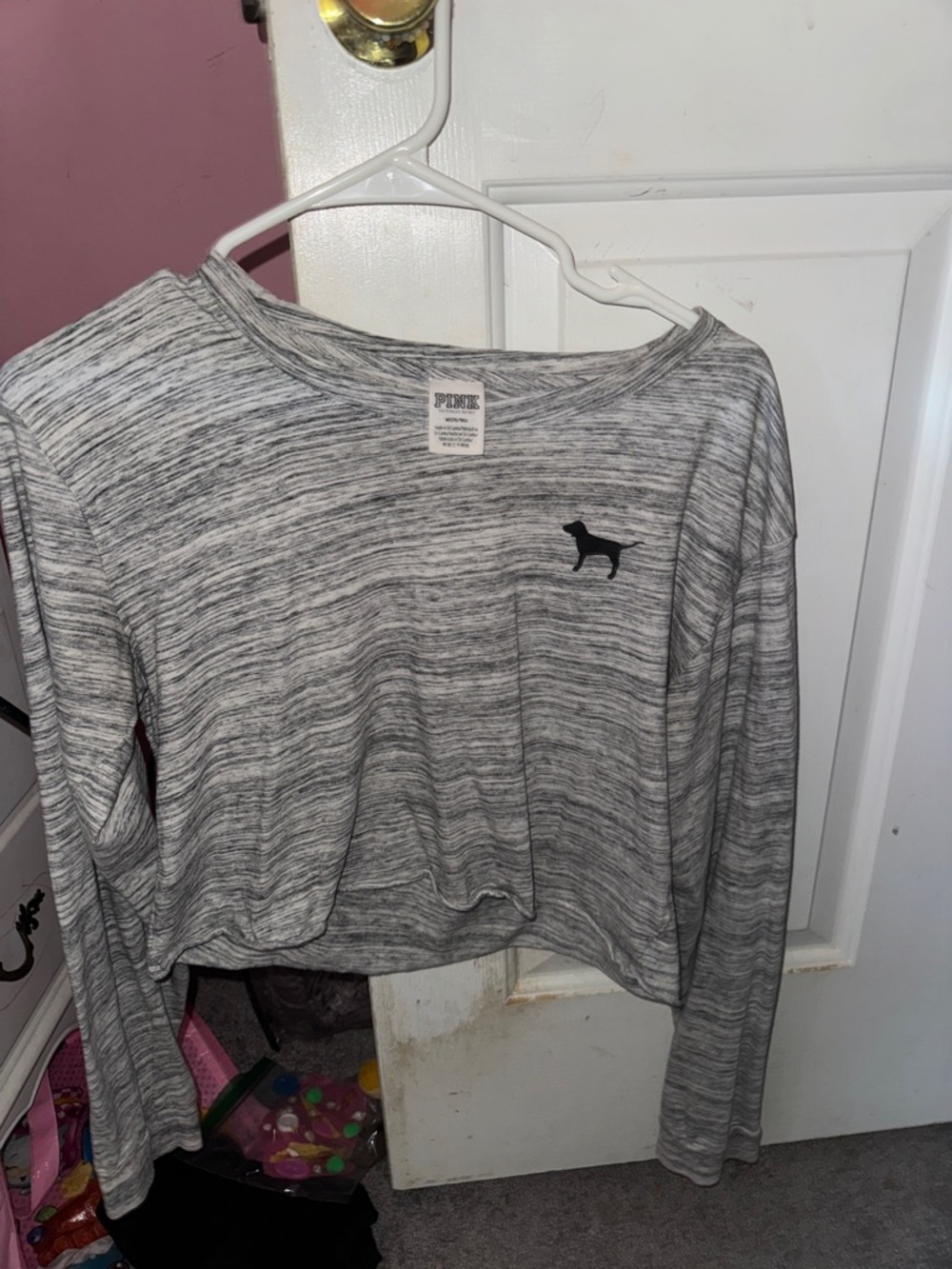 PINK Victoria's Secret Heather Gray Long Sleeve Crop Top with Black Dog Logo